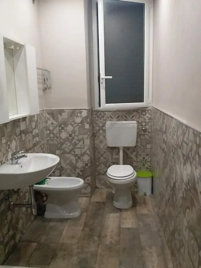 Casa Vacanza Girasole Palermo 0*,  Italia